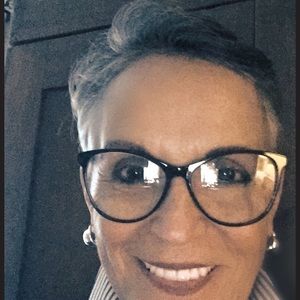 Meet your Posher, Diana